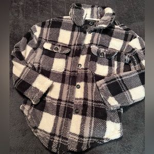 Cozy Dreams: Super Soft Sherpa Jacket